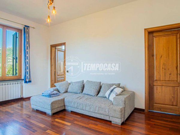 appartamento in vendita a Cogorno in zona San Salvatore