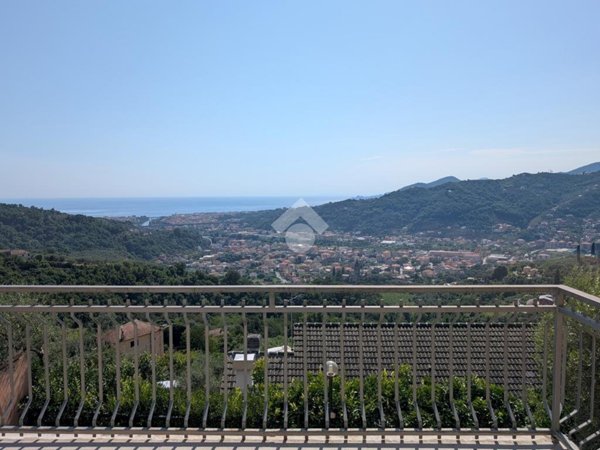 casa indipendente in vendita a Cogorno in zona Breccanecca