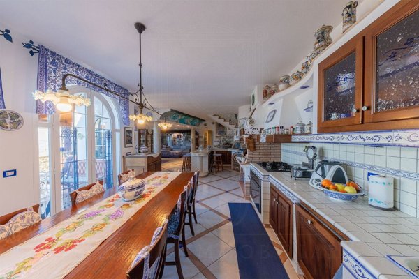 casa indipendente in vendita a Cogorno in zona Chiappe