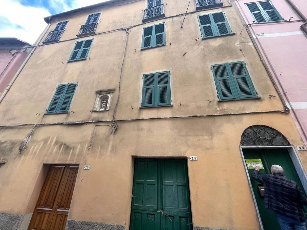 appartamento in vendita a Crocefieschi