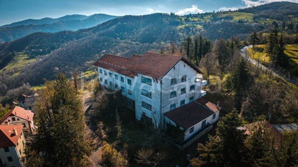 casa indipendente in vendita a Crocefieschi
