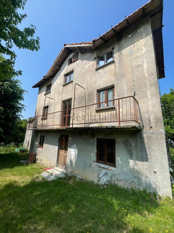 casa indipendente in vendita a Crocefieschi