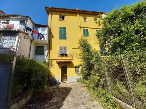 appartamento in vendita a Crocefieschi