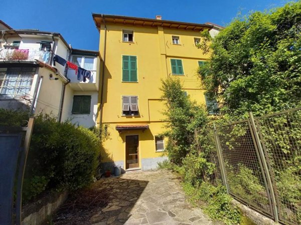 appartamento in vendita a Crocefieschi