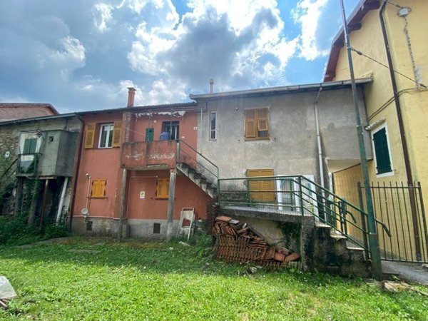 casa indipendente in vendita a Davagna