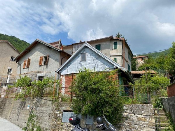 casa indipendente in vendita a Davagna