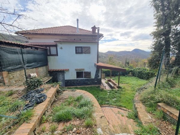 appartamento in vendita a Davagna