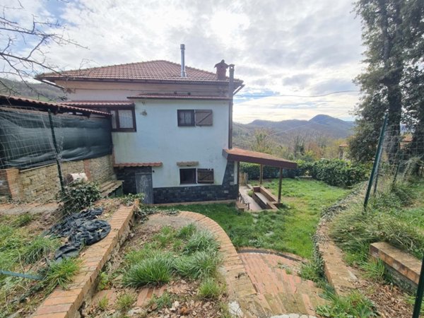appartamento in vendita a Davagna