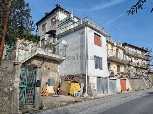 appartamento in vendita a Davagna