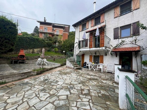 casa indipendente in vendita a Davagna