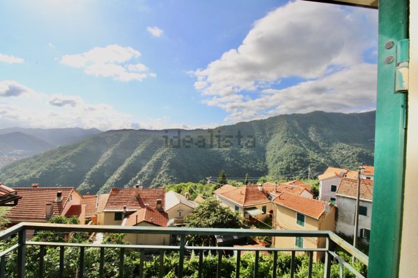 quadrivano in vendita a Davagna in zona Calvari