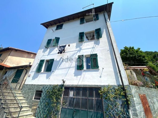 appartamento in vendita a Davagna in zona Rosso
