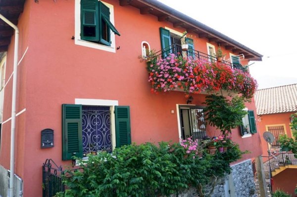 casa indipendente in vendita a Davagna