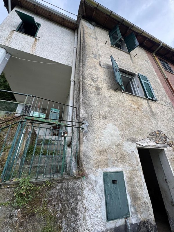 appartamento in vendita a Davagna in zona Rosso