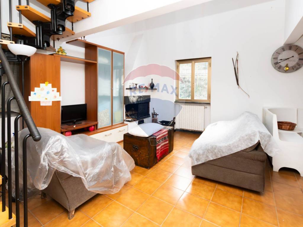 casa indipendente in vendita a Davagna