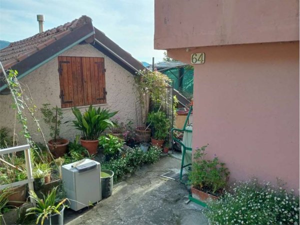 appartamento in vendita a Davagna in zona Calvari