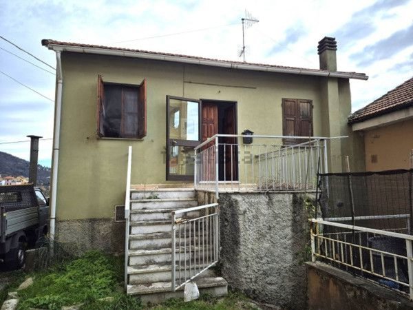 quadrivano in vendita a Davagna