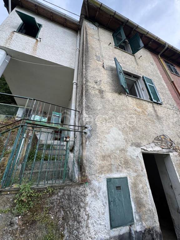 casa indipendente in vendita a Davagna in zona Rosso