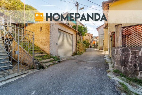 casa indipendente in vendita a Davagna