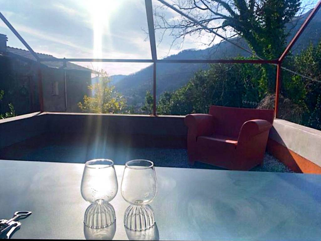 casa indipendente in vendita a Davagna in zona Moranego