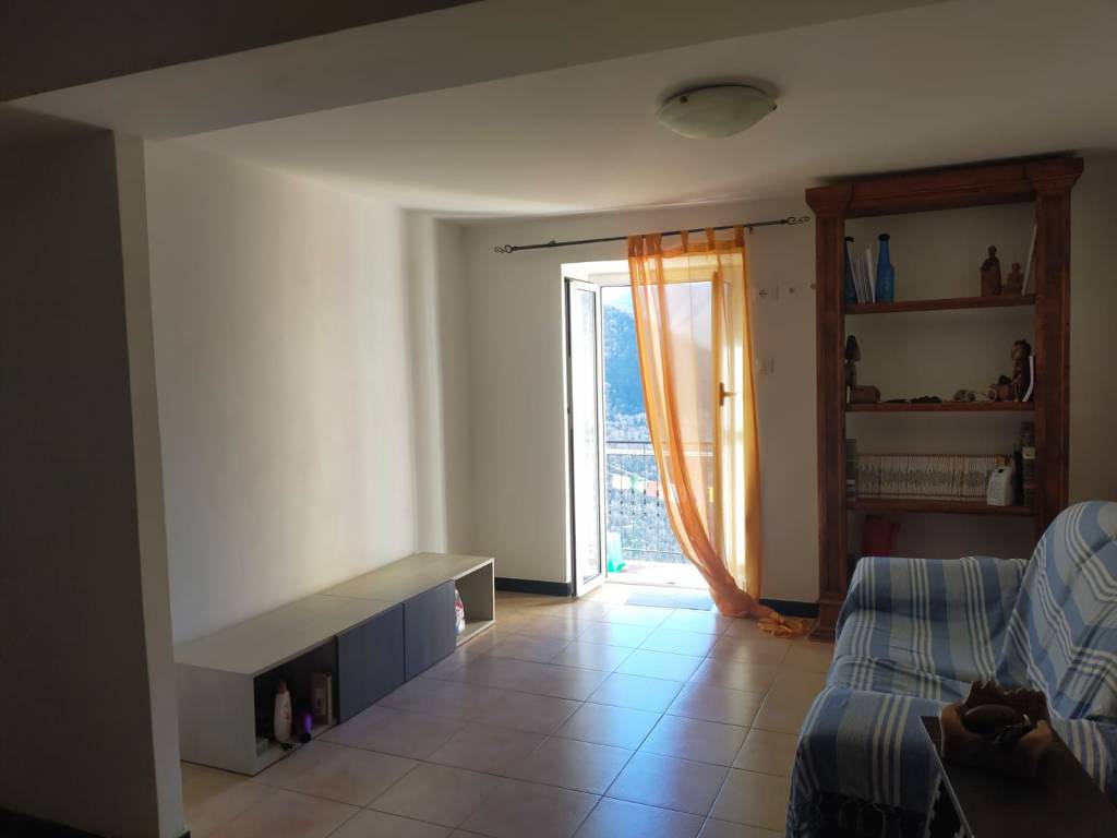 casa indipendente in vendita a Davagna