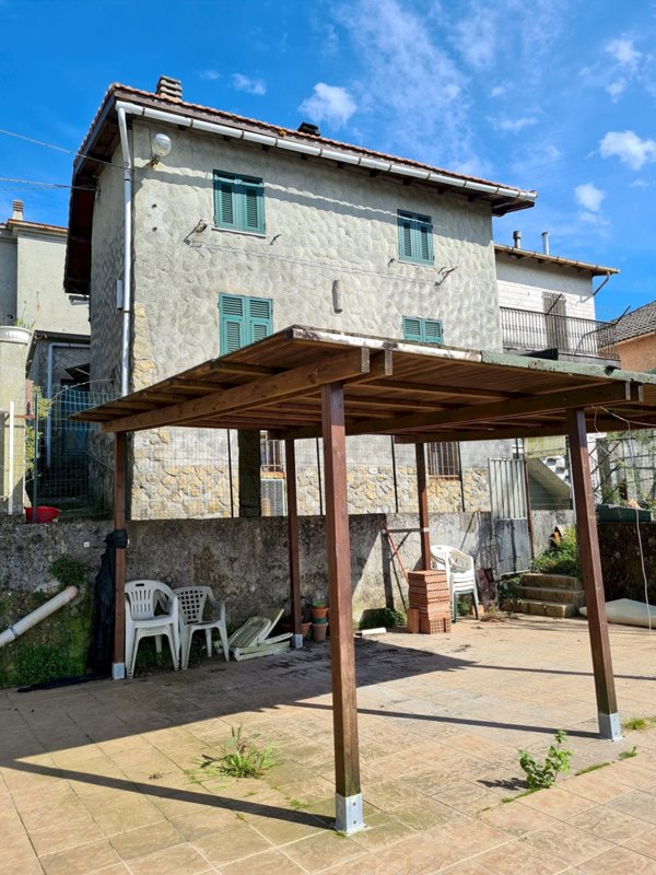 casa indipendente in vendita a Davagna