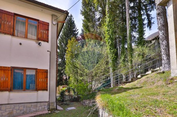 casa indipendente in vendita a Davagna