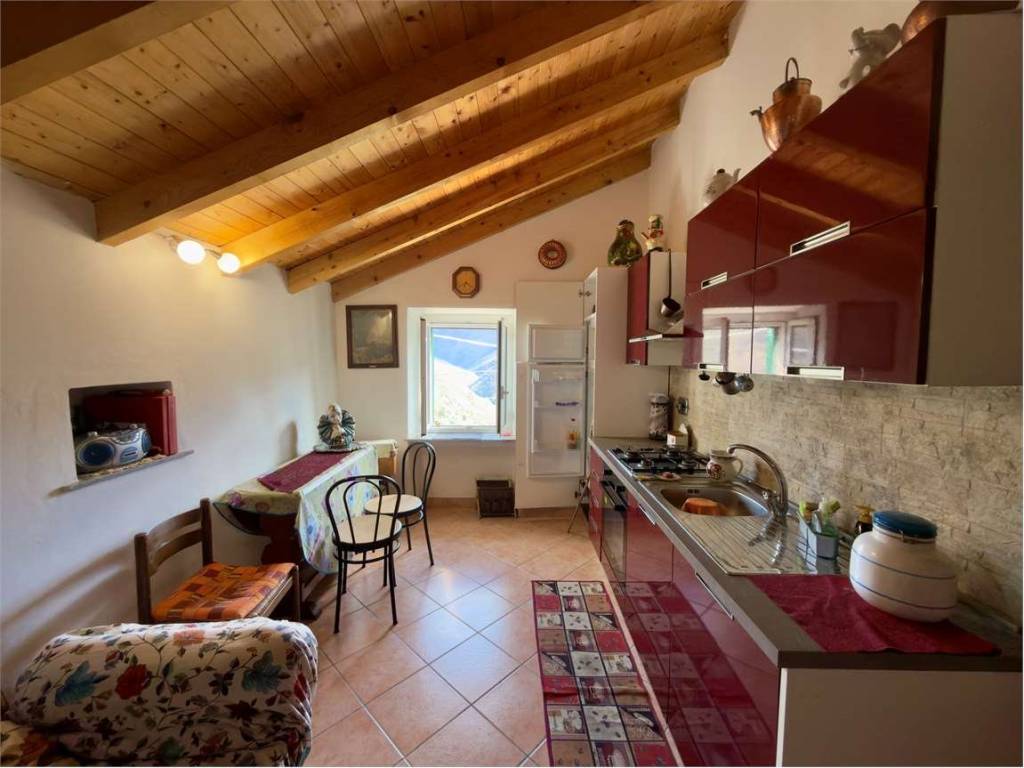 appartamento in vendita a Davagna