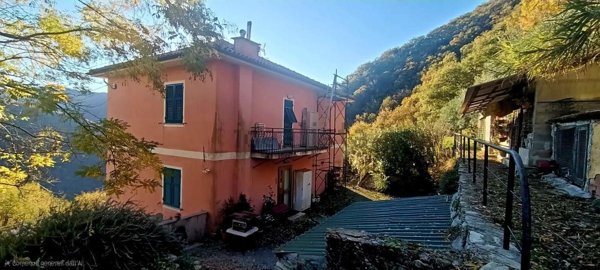 appartamento in vendita a Davagna in zona Rosso
