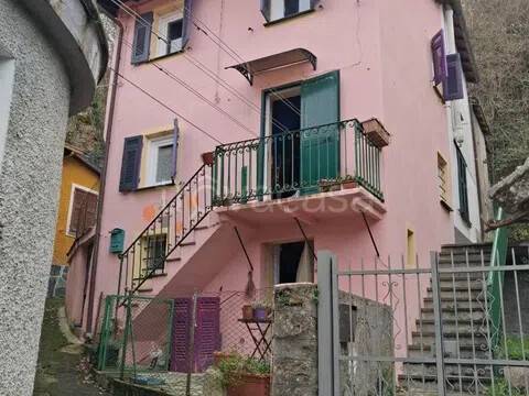 casa indipendente in vendita a Davagna