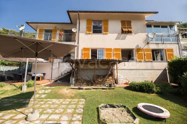 casa indipendente in vendita a Davagna