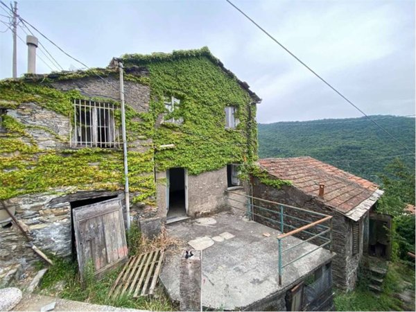 casa indipendente in vendita a Davagna in zona Rosso