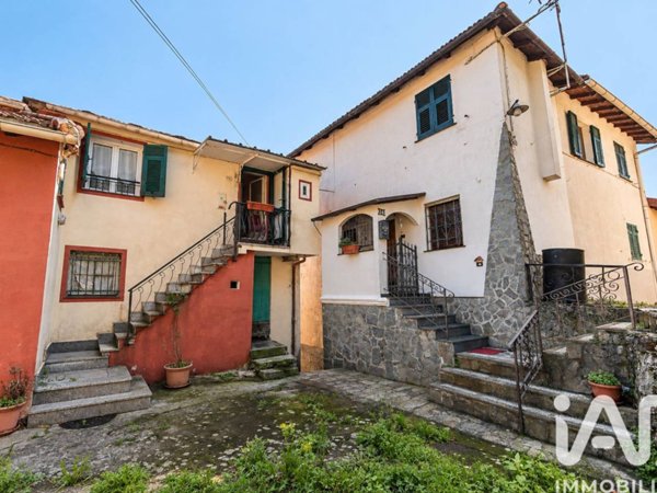 casa indipendente in vendita a Davagna