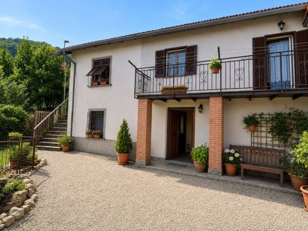 casa indipendente in vendita a Davagna in zona Moranego