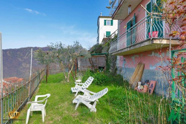 appartamento in vendita a Davagna in zona Calvari