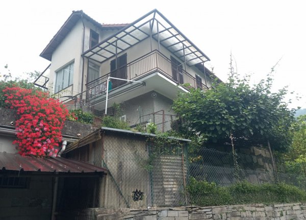 casa indipendente in vendita a Favale di Malvaro