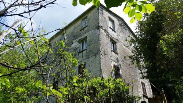 casa indipendente in vendita a Favale di Malvaro