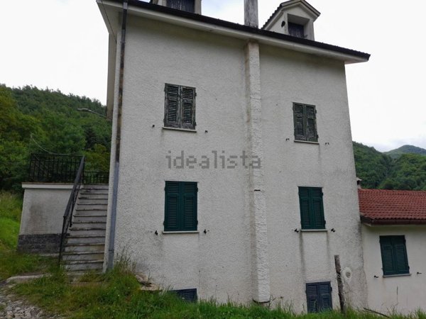 appartamento in vendita a Fontanigorda