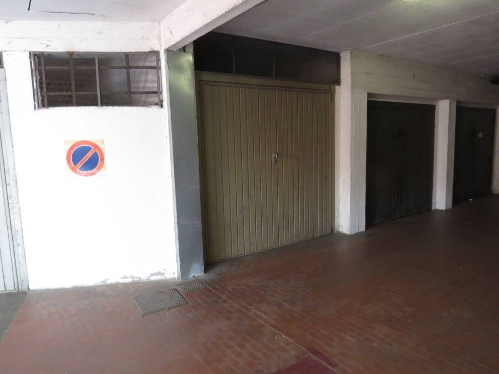 ufficio in vendita a Genova in zona Molassana