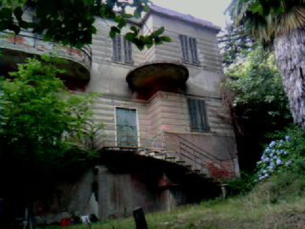 casa indipendente in vendita a Genova in zona Bolzaneto