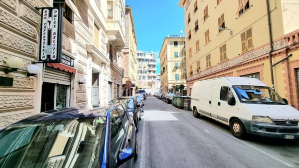 appartamento in vendita a Genova in zona Cornigliano