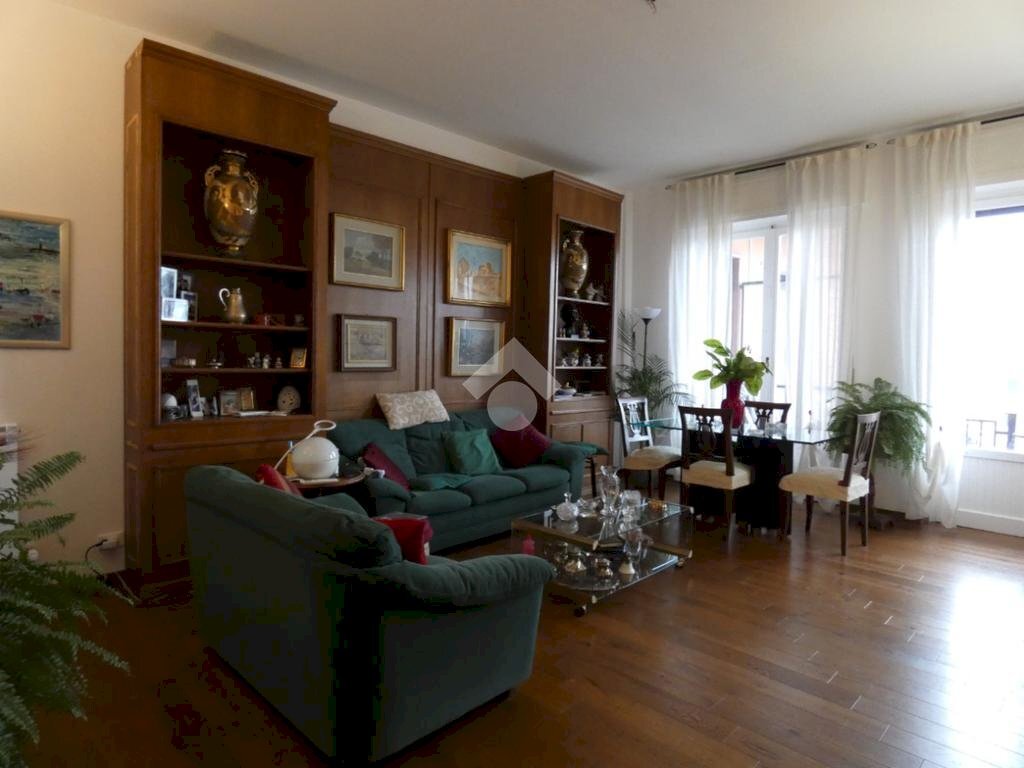 appartamento in vendita a Genova in zona Lagaccio / Granarolo