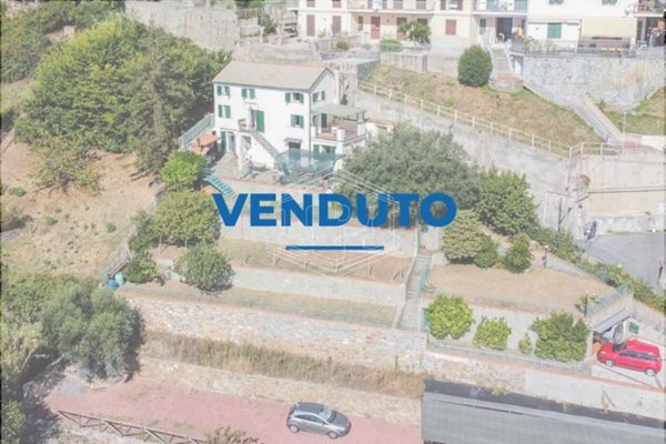 casa indipendente in vendita a Genova in zona Voltri