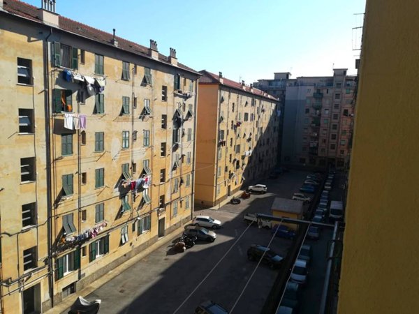 appartamento in vendita a Genova in zona Sampierdarena