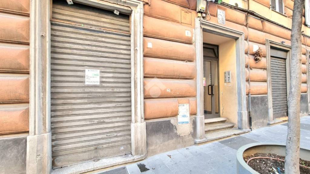 monolocale in vendita a Genova in zona Cornigliano