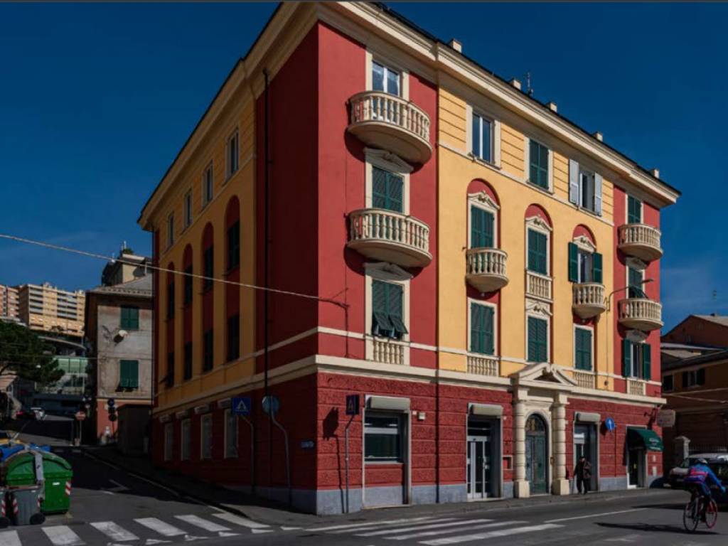 negozio in vendita a Genova in zona Voltri