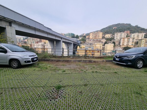 appartamento in vendita a Genova in zona Quezzi
