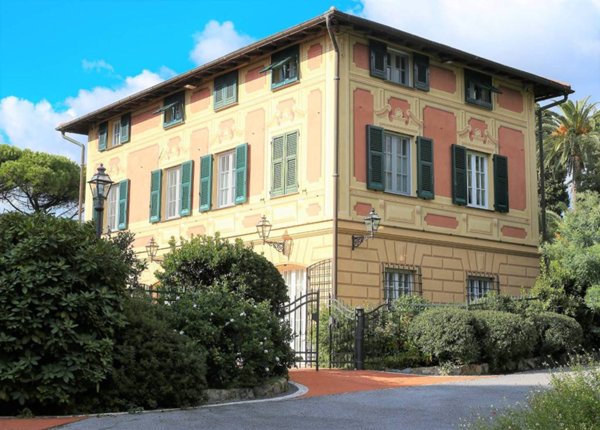 casa indipendente in vendita a Genova