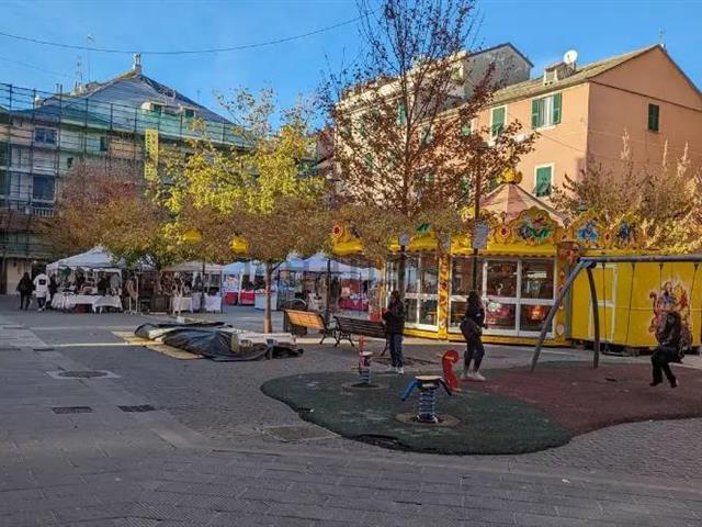 appartamento in vendita a Genova in zona Sestri Ponente