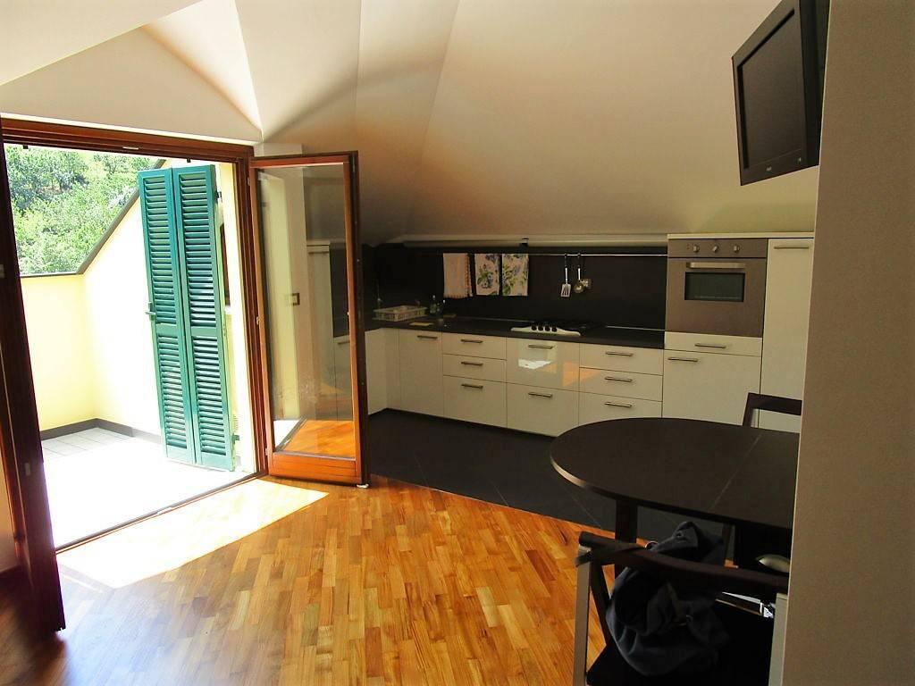 appartamento in vendita a Genova in zona Voltri
